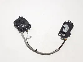 BMW 5 G30 G31 Serratura portiera di carico 7357112