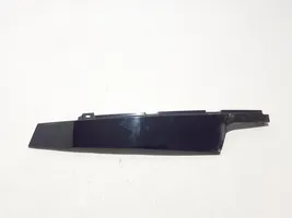 Volvo S60 Rivestimento modanatura del vetro della portiera anteriore 32257390