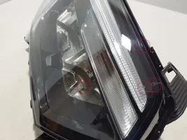 Renault Master III Lampa przednia 260105567R