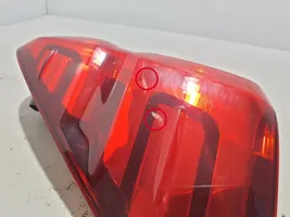 Toyota Hilux (AN120, AN130) Lampa tylna 815610K291