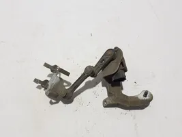 Mercedes-Benz EQC Capteur de hauteur de suspension arrière A0009053704