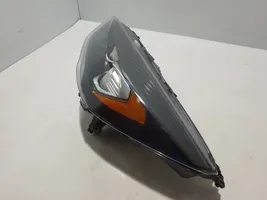 Ford Kuga II Lampa przednia 90118426