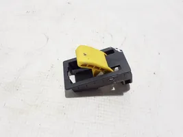 Volvo XC60 Engine bonnet/hood lock/catch 31457172