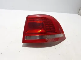 Volkswagen Touareg II Rear/tail lights 7P6945208