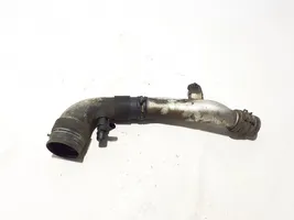 Volkswagen Touareg II Tube d'admission de tuyau de refroidisseur intermédiaire 7L8129654A