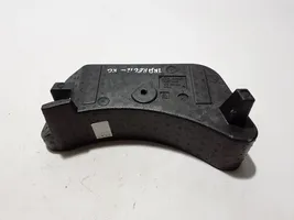 Volkswagen Touareg II Altro elemento di rivestimento bagagliaio/baule 7P6863220