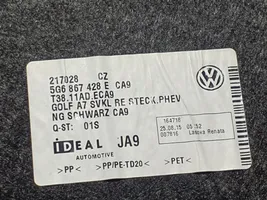Volkswagen Golf VII Tavaratilan sivuverhoilu 5G6867428E