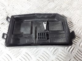 Honda CR-V Fuse box cover 71544754