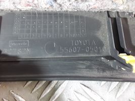 Toyota Avensis T250 Panelės apdailos skydas (apatinis) 5560705010