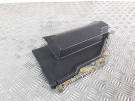 Toyota Avensis T250 Panelės apdailos skydas (apatinis) 5560705010