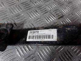 Land Rover Range Rover L322 Belka zderzaka tylnego 323070