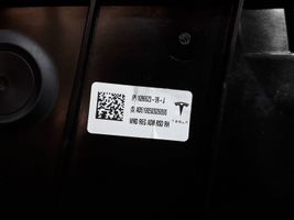 Tesla Model 3 Drzwi tylne 109662399J