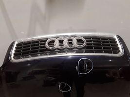 Audi A4 S4 B6 8E 8H Vano motore/cofano 