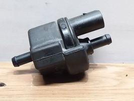 Volkswagen Tiguan Electrovanne Soupape de Sûreté / Dépression 058133459