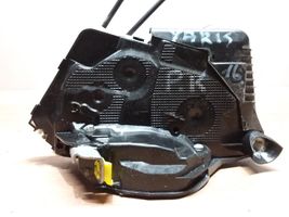 Toyota Yaris Zamek drzwi przednich T4311140F1