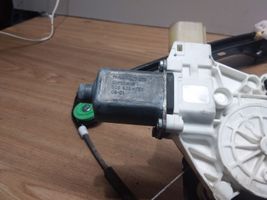 BMW 1 E81 E87 Elektryczny podnośnik szyby drzwi przednich 7067796S