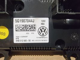 Volkswagen PASSAT B8 Oro kondicionieriaus/ klimato/ pečiuko valdymo blokas (salone) 5G1907044J