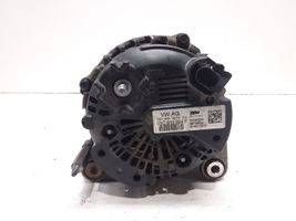 Volkswagen PASSAT B7 Generatore/alternatore 03C903024F