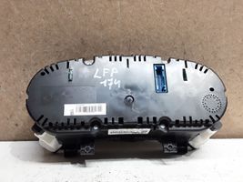 Audi A1 Speedometer (instrument cluster) 8X0920930