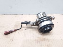 Audi A6 S6 C7 4G Pompe de circulation d'eau 04L121011E