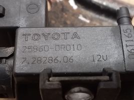 Toyota Corolla Verso AR10 Zawór ciśnienia 258600R010