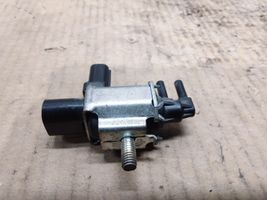 Volvo V70 Vacuum valve 4M5G9A500