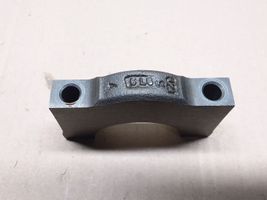 Volkswagen Golf V Supporto dell’albero motore 021S