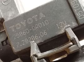 Toyota Avensis T270 Valvola di depressione 258600R010