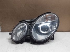 Mercedes-Benz E W211 Lampa przednia 15436100