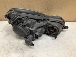 Mercedes-Benz E W211 Lampa przednia 15436100