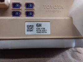 Toyota RAV 4 (XA40) Ramka / Moduł bezpieczników 8273042811