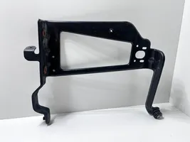 Audi Q7 4M Radiator mount bracket 4M0121262Q