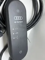 Audi E-tron GT Kabel do ładowania samochodu elektrycznego 8V4971675BB