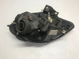 Nissan Kubistar Lampa przednia 8200236591