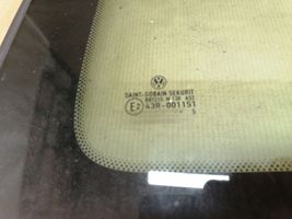 Volkswagen Fox Galinis šoninis kėbulo stiklas 43R001151