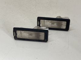 Renault Espace -  Grand espace IV Lampa oświetlenia tylnej tablicy rejestracyjnej 8200013577F