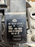 Volkswagen Touareg I Rozdzielacz / Blok zaworowy zawieszenia pneumatycznego osi tylnej 15152400082
