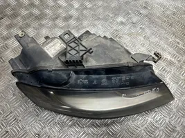 Audi A4 S4 B8 8K Lampa przednia 8K0941004