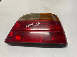 BMW 7 E38 Galinis žibintas kėbule 26800403