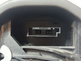 BMW M3 F80 Aizmugurē slēdzene 