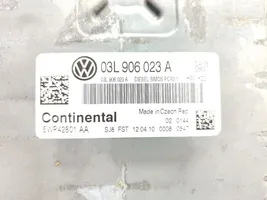 Volkswagen Golf VI Variklio valdymo blokas 