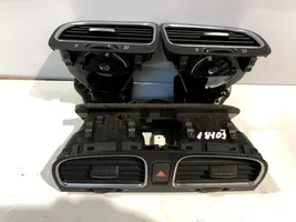 Volkswagen Golf VI Rejilla de ventilación central del panel 5K0815736D