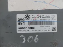 Volkswagen Jetta VI Centralina/modulo del motore 03L906023MM