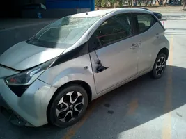 Toyota Aygo AB40 Garniture panneau de porte arrière 676400H040B0