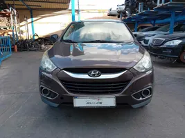 Hyundai ix35 Etu-/Ajovalo 921022Y000