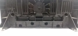 Audi Q3 8U Unidad de control climatización 8U0820043B