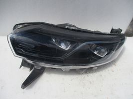 Renault Espace V (RFC) Lampa przednia 260608372R