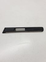 BMW 7 E38 Rivestimento parafango (modanatura) 8208388