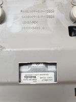 Toyota Auris 150 Etuistuimen valo 8973212011
