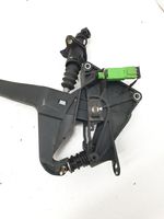 Volkswagen Touareg I Clutch pedal 7L0721318